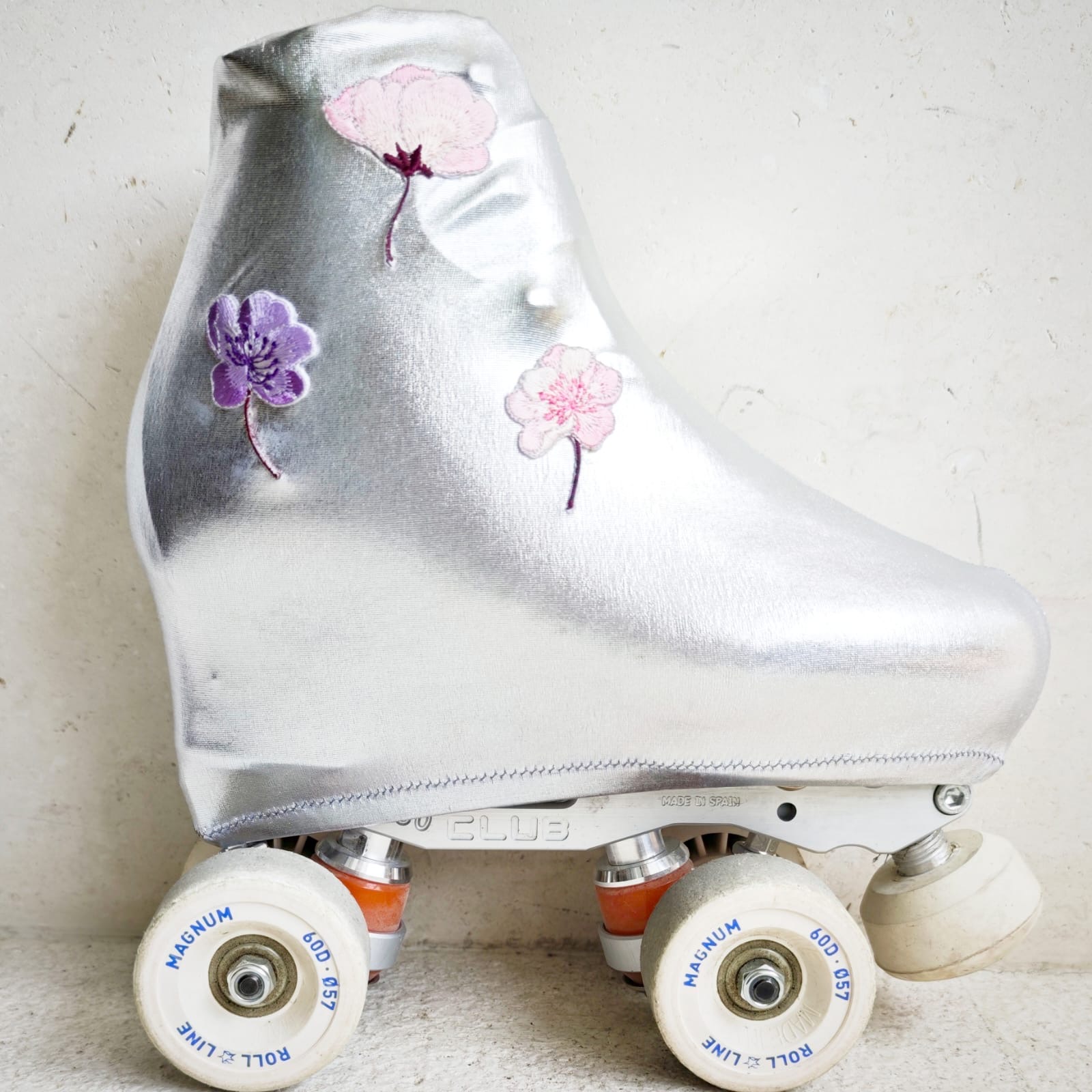 Plata flores rosa y violeta – Fundas de Patín